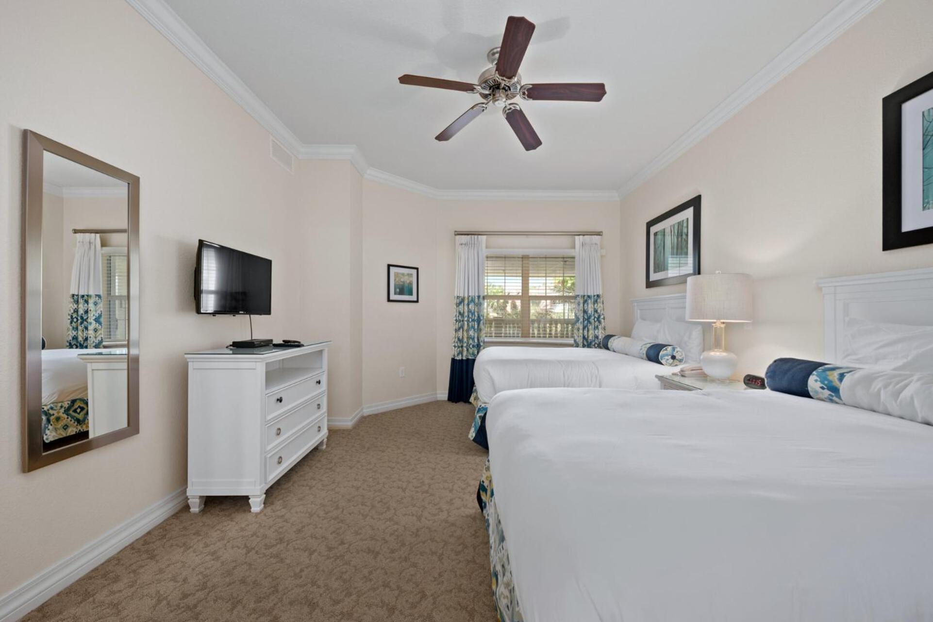 Beautiful On Reunion And Orlando 5209 Villa