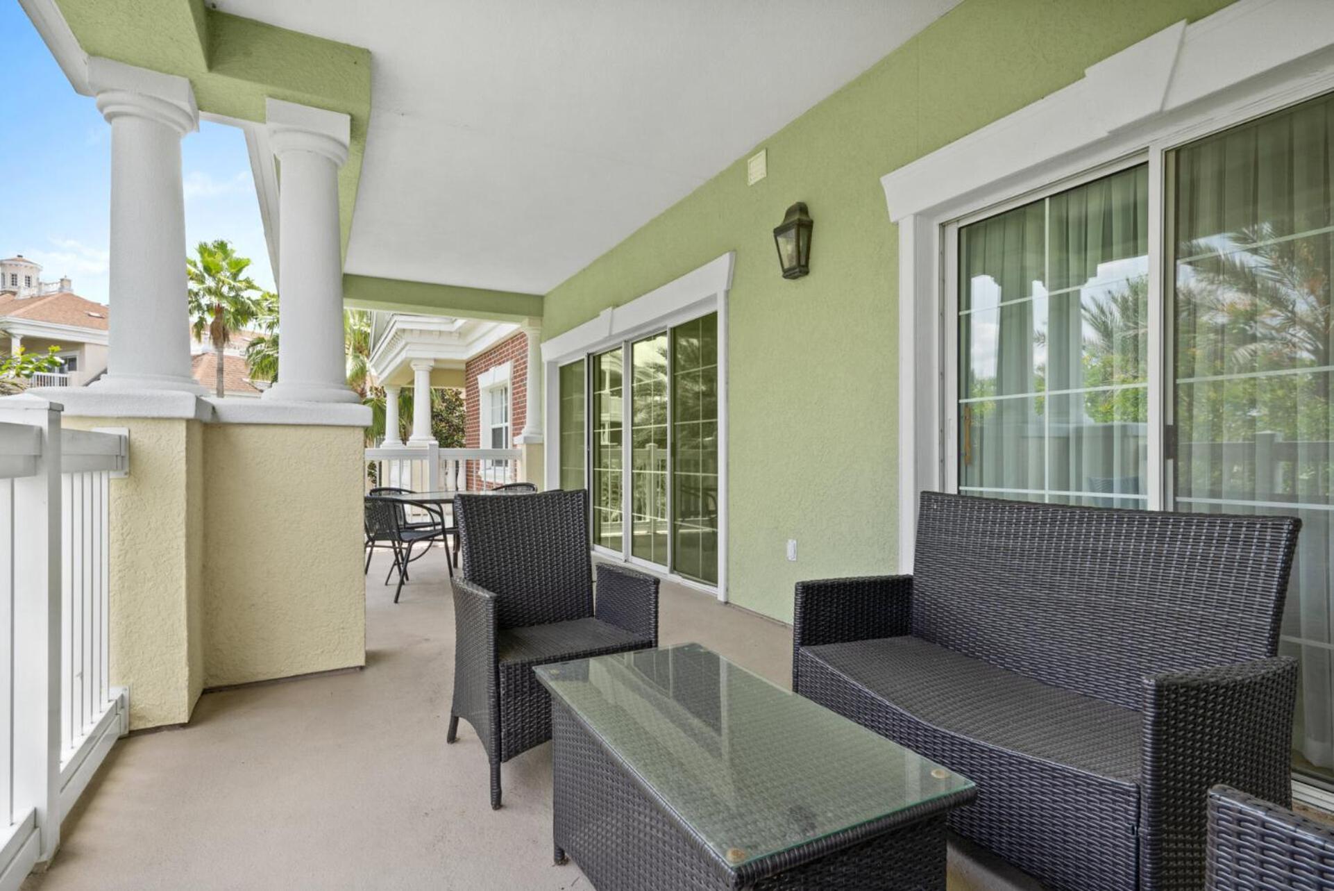 Villa Beautiful On Reunion And Orlando 5209